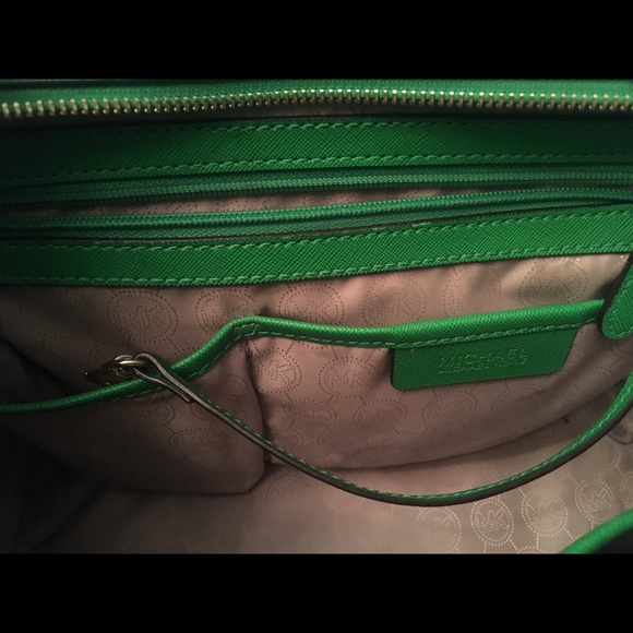 Michael Kors Selma Satchel With Grommets - Picture 4 of 6